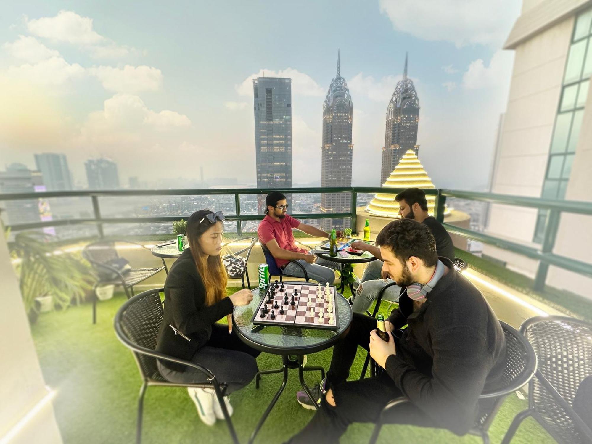 Vista Partition Room In Tecom Near Internet City Metro Dubai Exterior foto